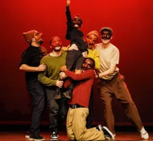 Schuur troupe courage